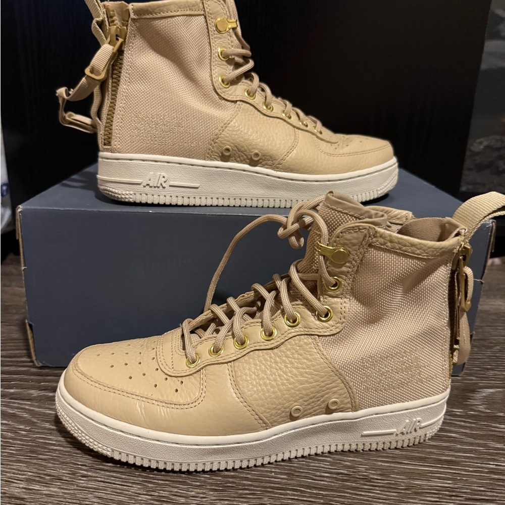 Nike SF Air Force 1 Mid Mushroom womens Size 7.5 High Top Tactical Sneakers